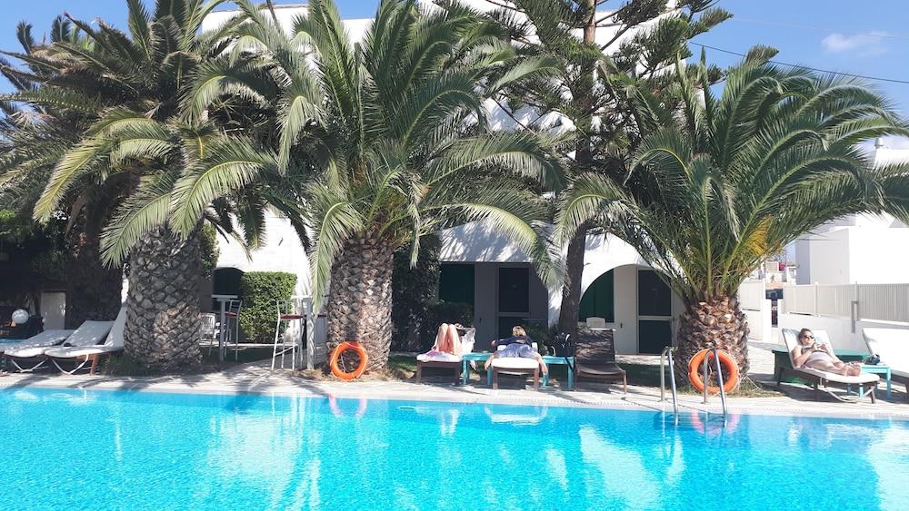 Annita's Village Hotel Agia Anna  Exteriör bild