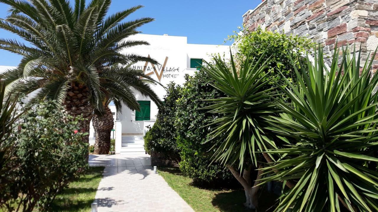 Annita's Village Hotel Agia Anna  Exteriör bild